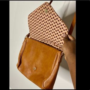 Brown faux leather crossbody bag